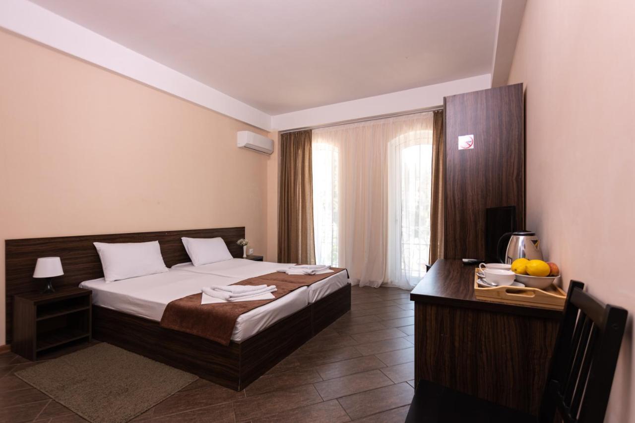 New Athos Hotel Nikopoli On Vodopadnaya 21А المظهر الخارجي الصورة