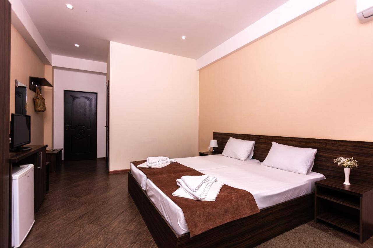 New Athos Hotel Nikopoli On Vodopadnaya 21А المظهر الخارجي الصورة