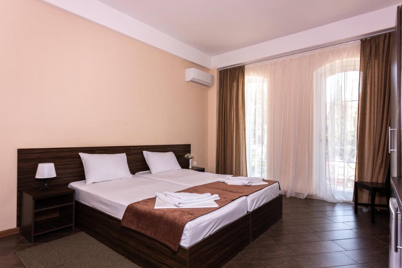 New Athos Hotel Nikopoli On Vodopadnaya 21А المظهر الخارجي الصورة