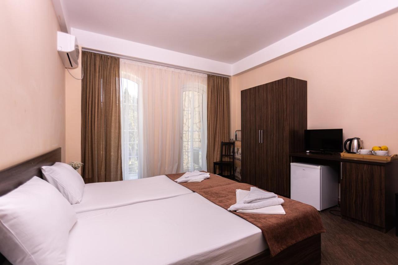 New Athos Hotel Nikopoli On Vodopadnaya 21А المظهر الخارجي الصورة