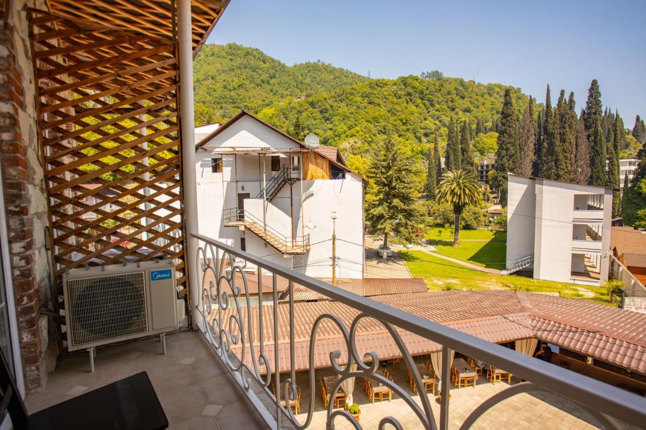 New Athos Hotel Nikopoli On Vodopadnaya 21А المظهر الخارجي الصورة