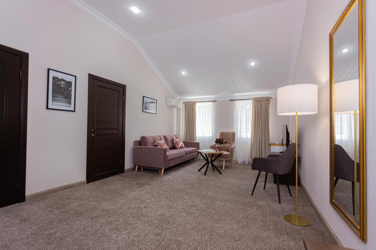 New Athos Hotel Nikopoli On Vodopadnaya 21А المظهر الخارجي الصورة